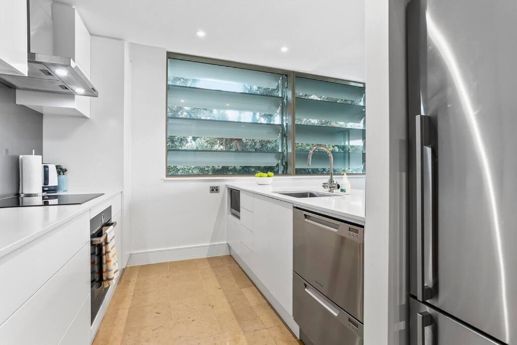 Apartament Elegant & Sunny Living With Stunning Marina Views Auckland Zewnętrze zdjęcie